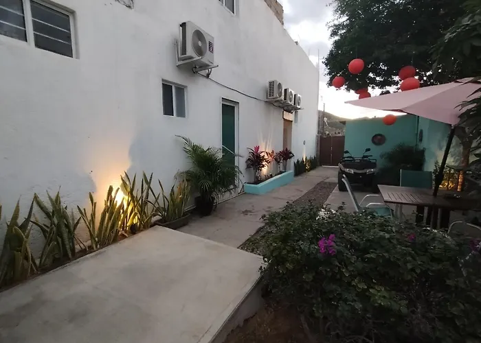Tres Migueles, Estudio Luupita, Cerca De La Marina, Zona Turistica Y Playa