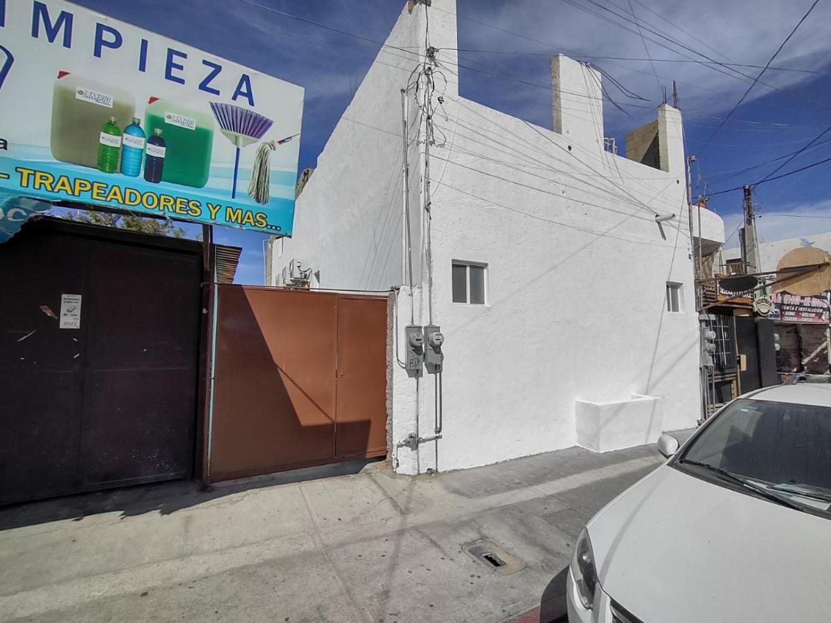 Tres Migueles, Estudio Luupita, Cerca De La Marina, Zona Turistica Y Playa